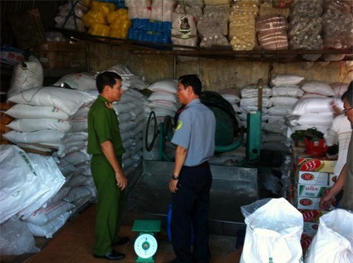 Kinh hoàng công nghệ chế biến đường cát vàng bằng axit