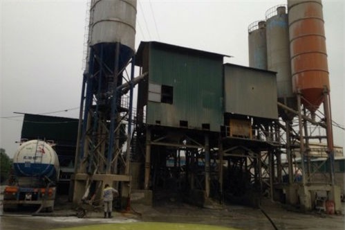 Đã tháo trạm bê tông ‘khủng’ sát chân cầu nghìn tỷ