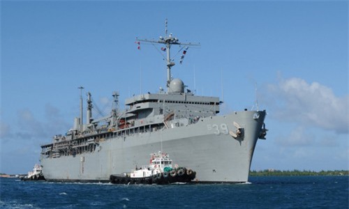Hai chiến hạm Mỹ lần đầu trở lại Cam Ranh 