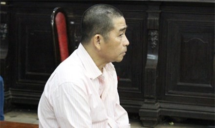 Đâm chết tình địch khi bắt quả tang vợ đang ngoại tình