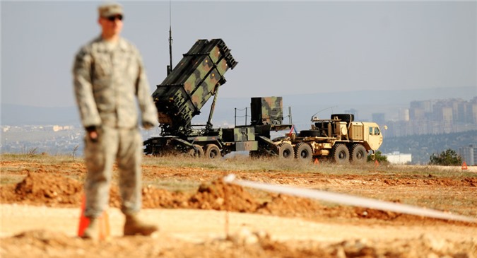 Mỹ nên ngừng tham vọng chạy đua vũ trang với Nga