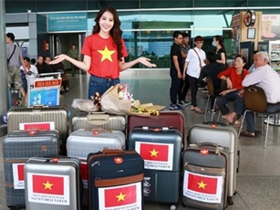 Nam Em xinh đẹp rạng ngời lên đường tham dự Miss Earth 2016