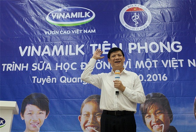 Vinamilk tiên phong trong sữa học đường, vì một Việt Nam vươn cao