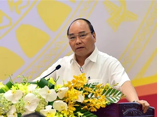 Thủ tướng Nguyễn Xuân Phúc: "Đừng để nước đến chân mới nhảy"