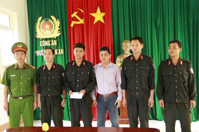 Thướng nóng lực lượng giải cứu con tin bị kẻ ngáo đá khống chế