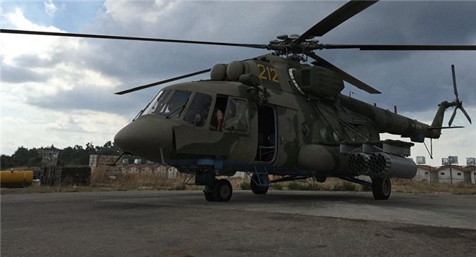 Trực thăng Mi-8 của Nga bị tên lửa của IS bắn ở Syria