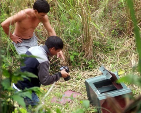 Cả gia đình đi tắm suối, bị trộm đột nhập "cuỗm" hơn nửa tỷ 