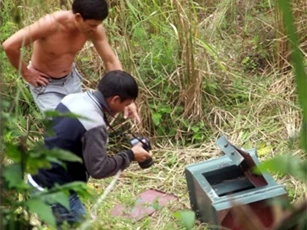Cả gia đình đi tắm suối, bị trộm đột nhập "cuỗm" hơn nửa tỷ