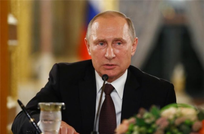 Bất ngờ về lý do Putin hủy thăm Pháp