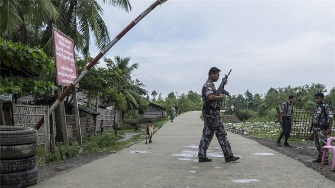Bạo loạn bùng phát ở Myanmar, 12 người thiệt mạng