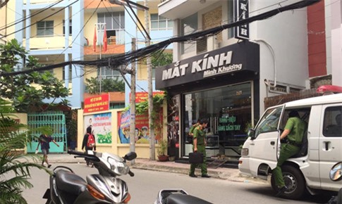 Nghi nổ súng tại trụ sở ủy ban phường, 1 người tử vong