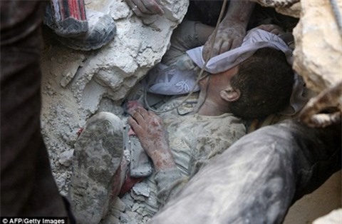 Bảy trẻ em Syria bị trúng đạn chết ở Aleppo