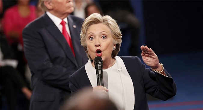 Cố vấn khuyên bà Clinton nên chỉ trích các hành động của Nga ở Syria