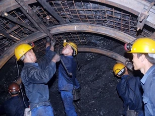 Kinh doanh gặp khó, Vinacomin tính cắt giảm 4.000 nhân sự