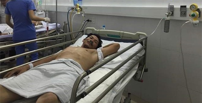 Vợ chết, chồng nguy kịch: Người chồng bật khóc vì thương vợ