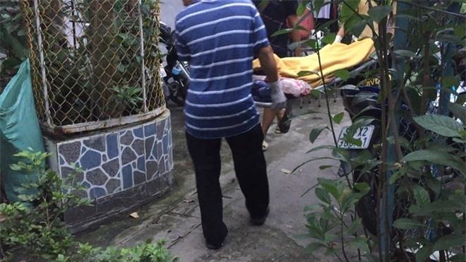 Cửa nhà khóa trái, cụ ông 79 tuổi tử vong trên vũng máu