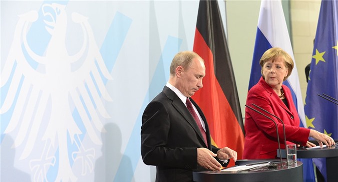Đức nêu điều kiện cuộc gặp riêng giữa bà Merkel và ông Putin