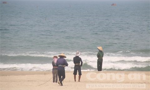 Bắt khẩn cấp kẻ "ngáo đá" giết nhân viên bảo vệ bãi biển