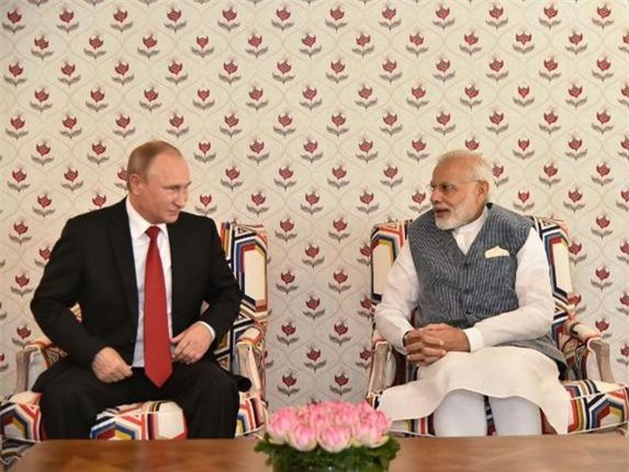 "Đại gia" Nga chi gần 13 tỷ USD mua một nửa công ty dầu khí Ấn Độ