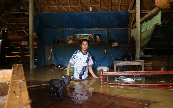 Ngành Công Thương ủng hộ người dân vùng lũ 700 triệu đồng