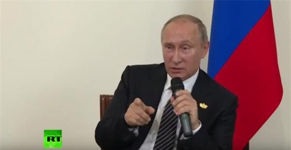 Putin: Tình báo Mỹ vẫn đang rình mò và nghe lén mọi người