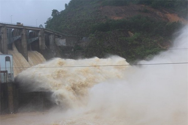 Thủ tướng yêu cầu kiểm tra việc xả lũ của các hồ thủy điện