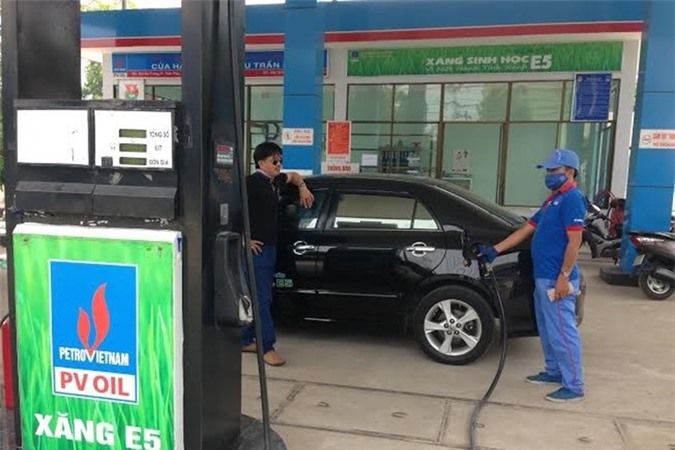 Hà Nội siết chặt việc sử dụng xăng E5 cho xe công vụ