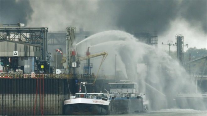 Nổ nhà máy hóa chất lớn nhất thế giới, nhiều thương vong