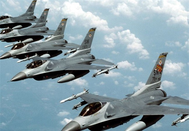 Thổ Nhĩ Kỳ: Máy bay liên quân giết chết 20 tay súng IS ở Syria