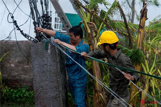 Vẫn còn 10.500 hộ gia đình mất điện do mưa lũ ở miền Trung