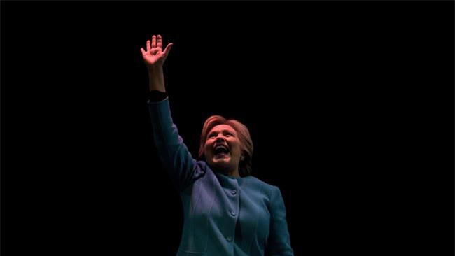 70 chủ nhân giải Nobel viết thư ngỏ ủng hộ bà Clinton