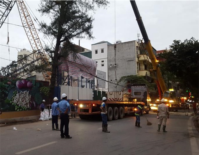 Cần cẩu đổ sập vào nhà dân: Tạm đình chỉ thi công 