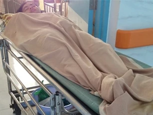 Con gái đóng đinh vào đầu vì giận cha không cho xem tivi