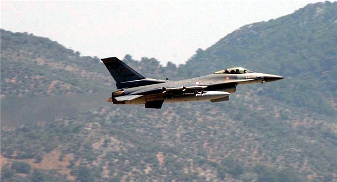 Thổ Nhĩ Kỳ oanh kích Syria, 200 tay súng người Kurd thiệt mạng