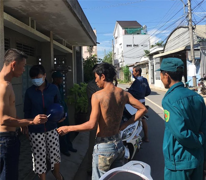 Trúng xổ số 92 tỷ đồng: Nhiều đối tượng xăm trổ "quây" nhà người trúng số