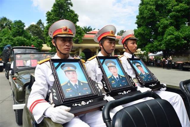 Đề nghị Thủ tướng công nhận Liệt sĩ cho 3 phi công vụ rơi trực thăng