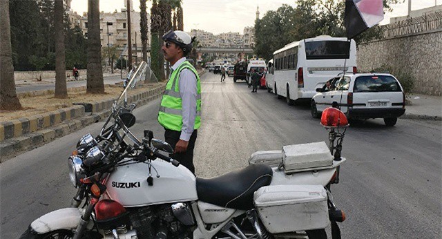 Khủng bố lại nổ súng vào hành lang nhân đạo ở Aleppo