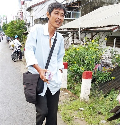 Người bán vé số 92 tỷ hy vọng được tặng tiền để chữa bệnh