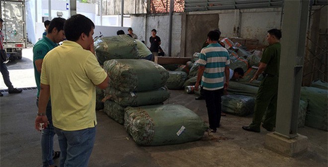 Nhóm "siêu trộm" khoắng sạch tài sản 2,6 tỷ ở sân bay