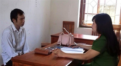 Thầy giáo tiểu học cướp giật túi xách của người đi đường