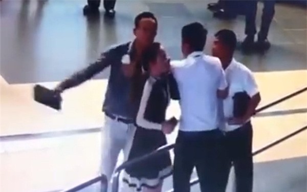 Hà Nội chỉ đạo công an làm rõ vụ khách đánh nhân viên hàng không