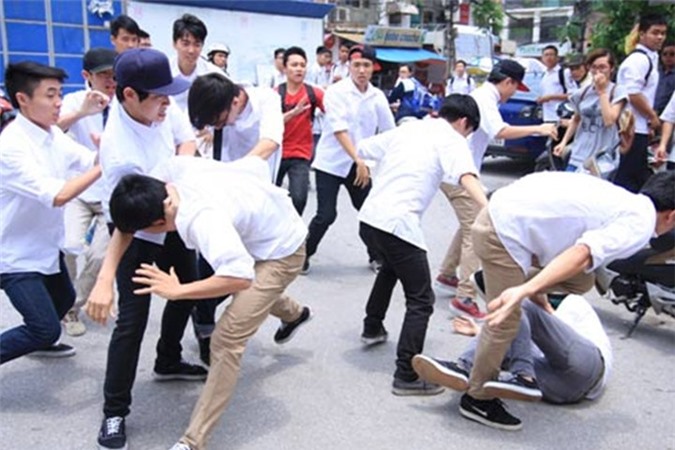 Bắt giam 2 người vụ nam sinh bị đánh chết khi bảo vệ bạn gái