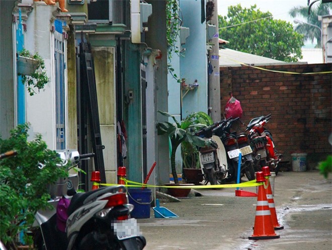 Hoảng hồn phát hiện người đàn ông tử vong trong ngôi nhà khóa cửa