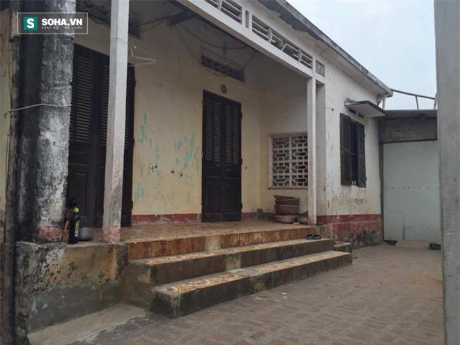 Kẻ đâm chết tình địch trên giường nói gì trước khi bỏ trốn?