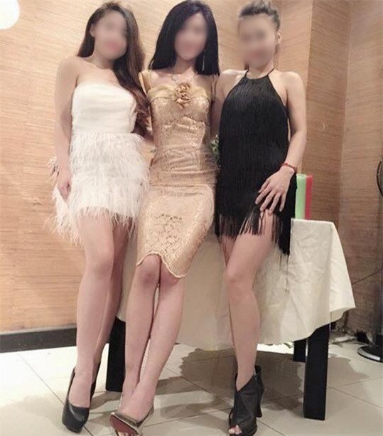 Tàu hỏa đâm ô tô tại Hà Nội: 3 cô gái xinh đẹp tử vong trên xe