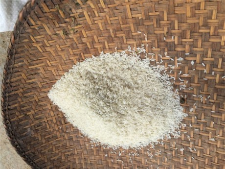 Lai Châu: Nhiều người dân không dám ăn gạo cứu đói vì nghi có hóa chất