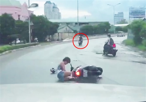 Hai chị em rủ nhau thực hiện liên tiếp 17 vụ cướp dây chuyền vàng