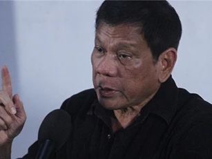 Tổng thống Philippines tuyên bố Chúa bắt ông ngưng chửi thề