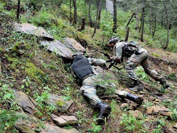 Pakistan tố Ấn Độ nã pháo gây thương vong ở khu vực tranh chấp Kashmir