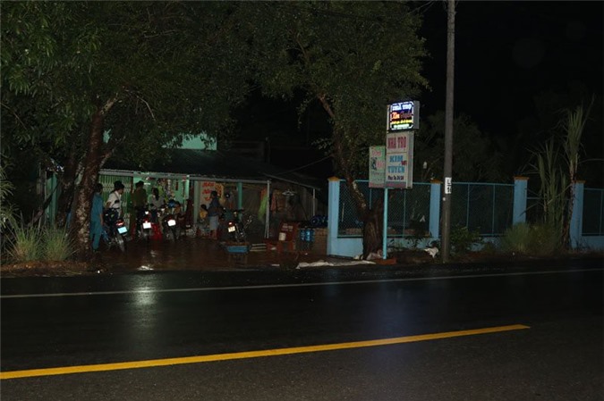 Bắt quả tang tiếp viên quán cà phê đi khách 250.000/lượt